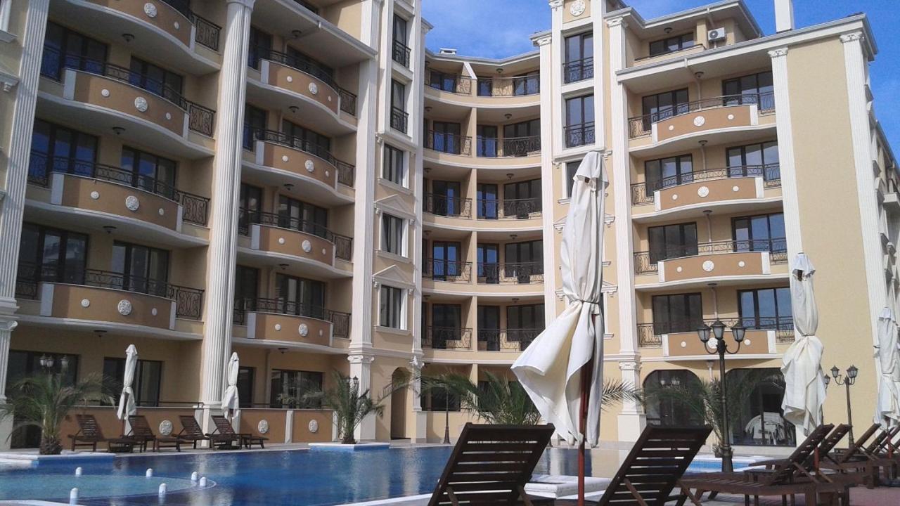 Flora Beach Private Aparthotel Pomorie Exterior photo