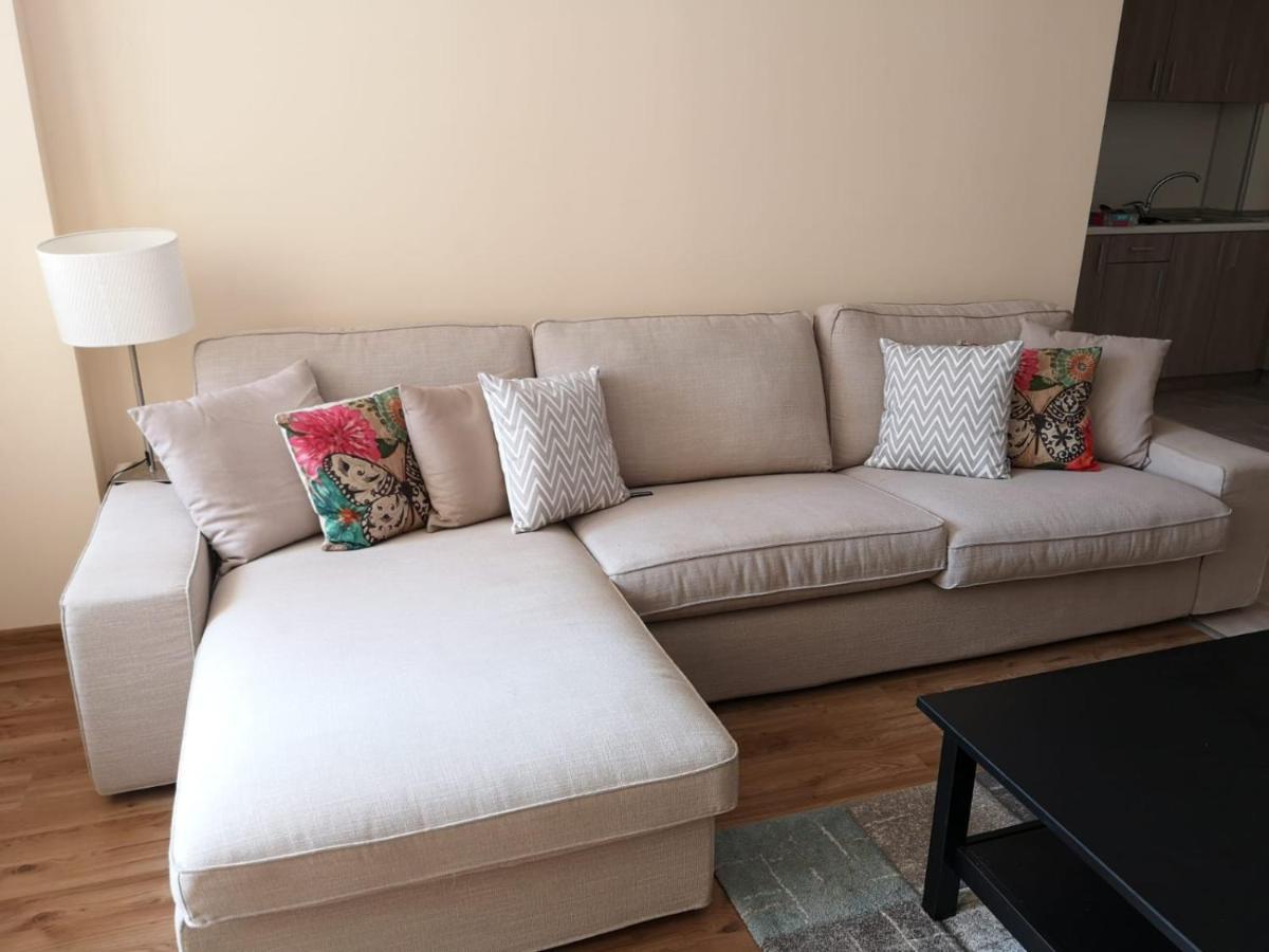 Flora Beach Private Aparthotel Pomorie Exterior photo