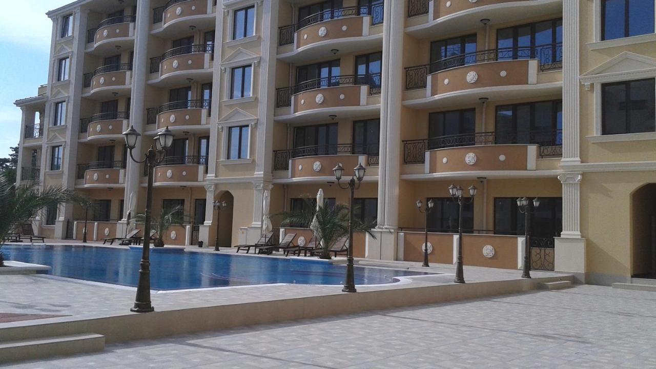 Flora Beach Private Aparthotel Pomorie Exterior photo